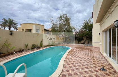 Villa - 4 Bedrooms - 4 Bathrooms for rent in Al Aziziyah - Al Aziziyah - Doha
