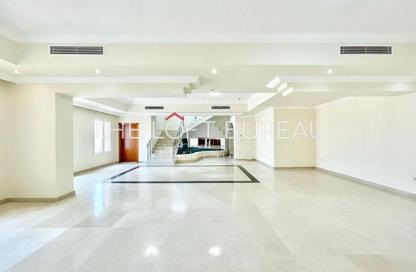 Penthouse - 4 Bedrooms - 5 Bathrooms for sale in West Porto Drive - Porto Arabia - The Pearl Island - Doha