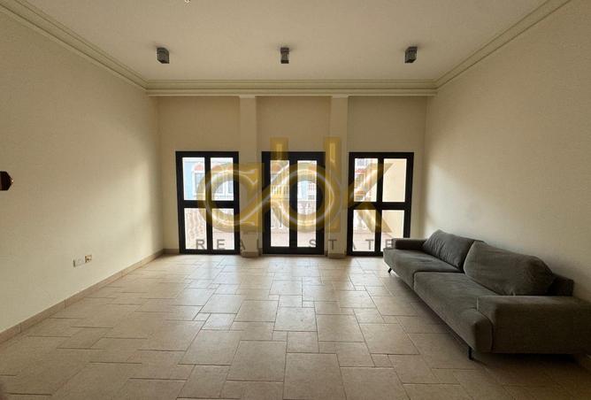 54009327 - Property Main Image