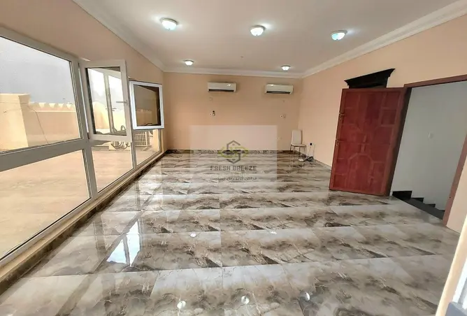 63919358 - Property Image 2