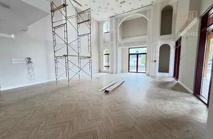 محل تجاري - استوديو - 2 حمامات للايجار في مدينة اللسيل - الوسيل