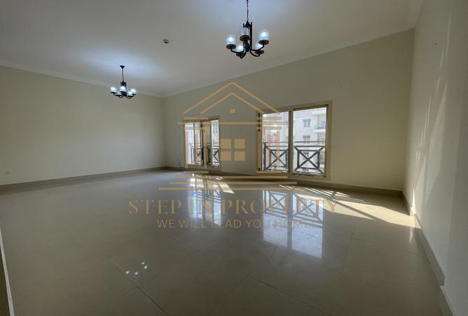 1013240 - Property Image 2