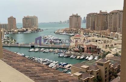 Apartment - 2 Bedrooms - 3 Bathrooms for rent in Tower 10 - Porto Arabia - The Pearl Island - Doha