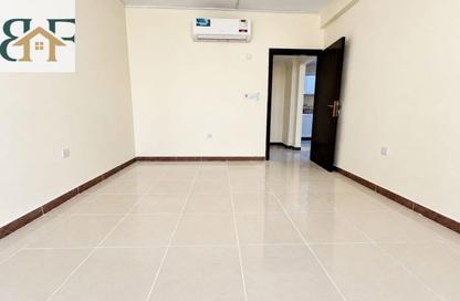 Apartment - 1 - 1 for rent in Al Mansoura - Al Mansoura - Doha