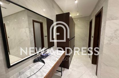 Apartment - 1 Bedroom - 2 Bathrooms for rent in Lusail Marina Heights - Marina District - Lusail