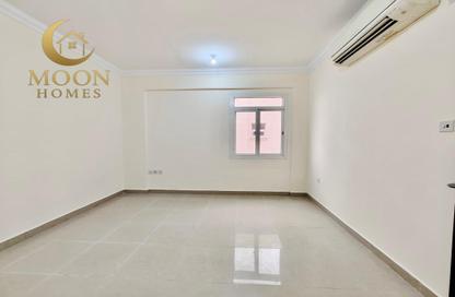 Apartment - 2 Bedrooms - 2 Bathrooms for rent in Al Sadd Road - Al Sadd - Doha