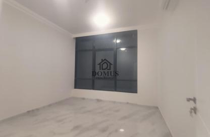 Apartment - 3 Bedrooms - 4 Bathrooms for rent in Anas Street - Fereej Bin Mahmoud North - Fereej Bin Mahmoud - Doha