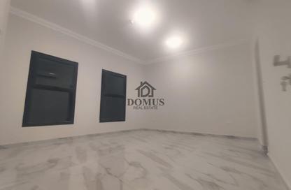Apartment - 3 Bedrooms - 4 Bathrooms for rent in Anas Street - Fereej Bin Mahmoud North - Fereej Bin Mahmoud - Doha