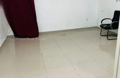 Apartment - 1 Bathroom for rent in Madinat Khalifa North - Madinat Khalifa - Doha