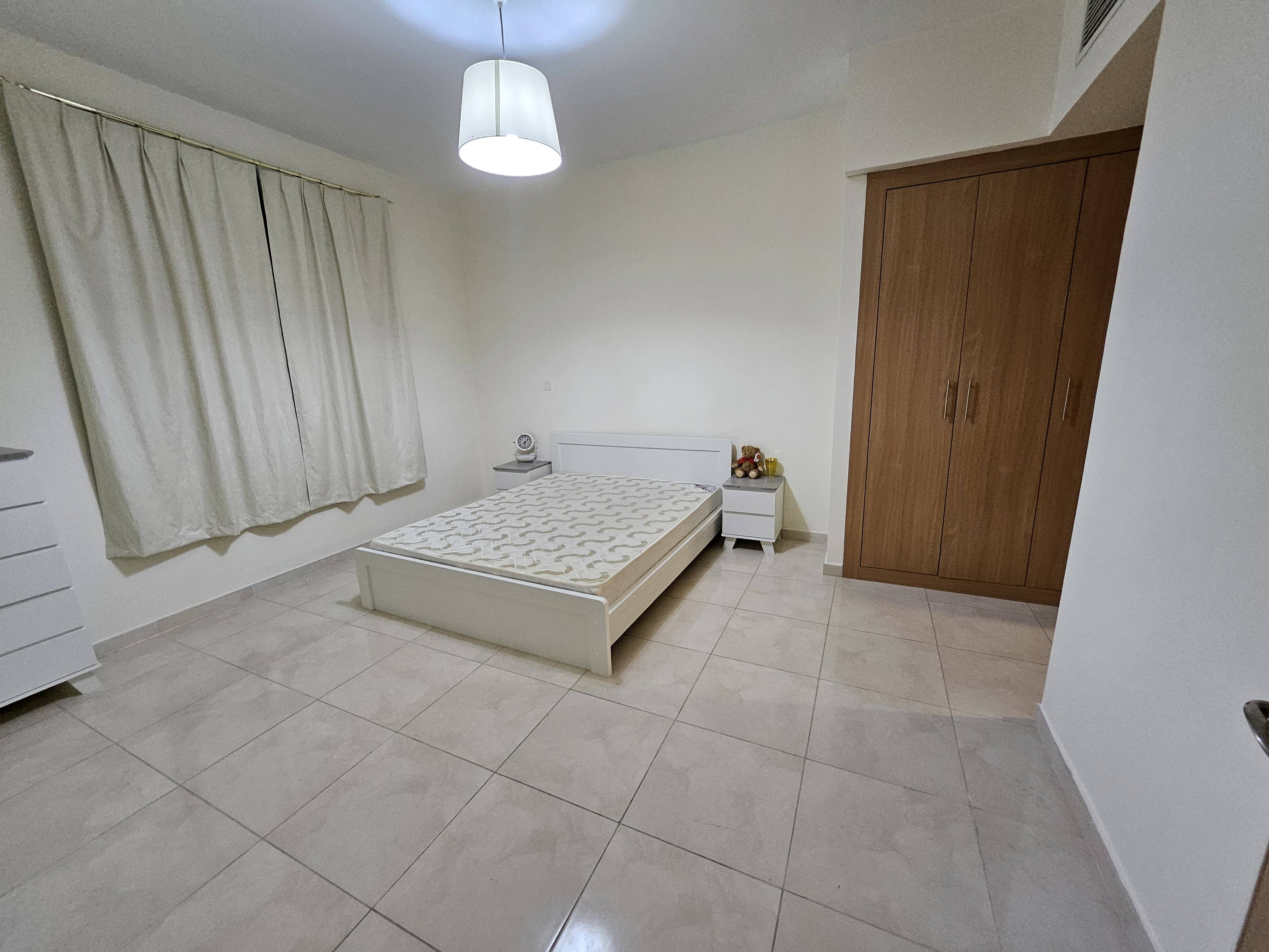 BRAND NEW FURNISHER 1BEDROOM BIG LAYOUT thumbnail 6