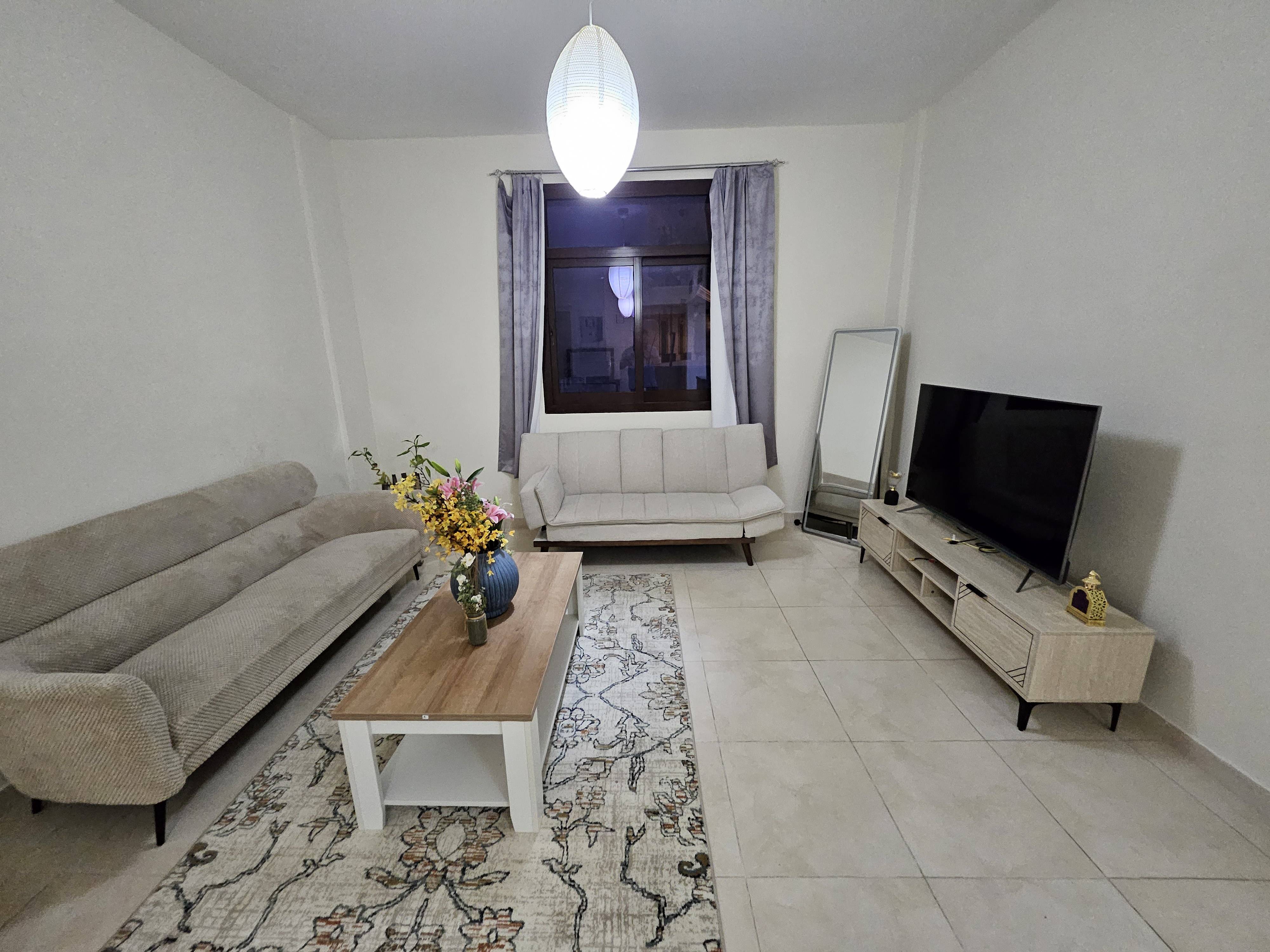 BRAND NEW FURNISHER 1BEDROOM BIG LAYOUT thumbnail 5