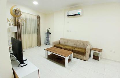 Apartment - 1 Bedroom - 1 Bathroom for rent in Umm Ghuwailina 4 - Umm Ghuwailina - Doha Apartment - 1 Bedroom - 1 Bathroom for rent in Umm Ghuwailina 4 - Umm Ghuwailina - Doha