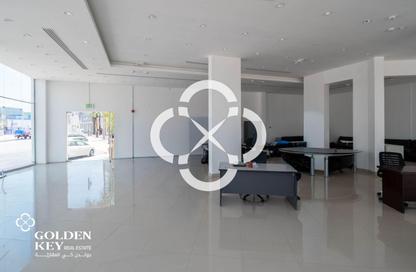 Retail - Studio - 1 Bathroom for rent in Old Al Ghanim - Al Ghanim - Doha