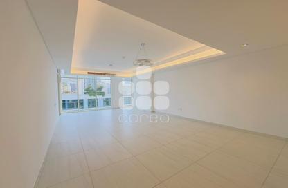 Apartment - 1 Bedroom - 2 Bathrooms for rent in Crystal Residence - Gewan Island - The Pearl Island - Doha