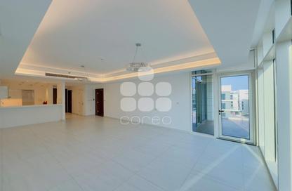 Apartment - 1 Bedroom - 2 Bathrooms for rent in Crystal Residence - Gewan Island - The Pearl Island - Doha