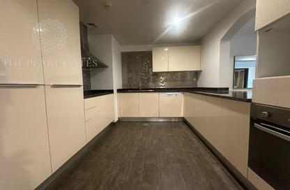 Apartment - 1 Bedroom - 2 Bathrooms for rent in East Porto Drive - Porto Arabia - The Pearl Island - Doha
