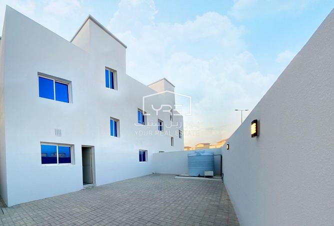 1022956 - Property Image 2