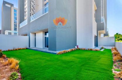 Apartment - 2 Bedrooms - 3 Bathrooms for rent in Lusail Marina Heights - Marina District - Lusail Apartment - 2 Bedrooms - 3 Bathrooms for rent in Lusail Marina Heights - Marina District - Lusail