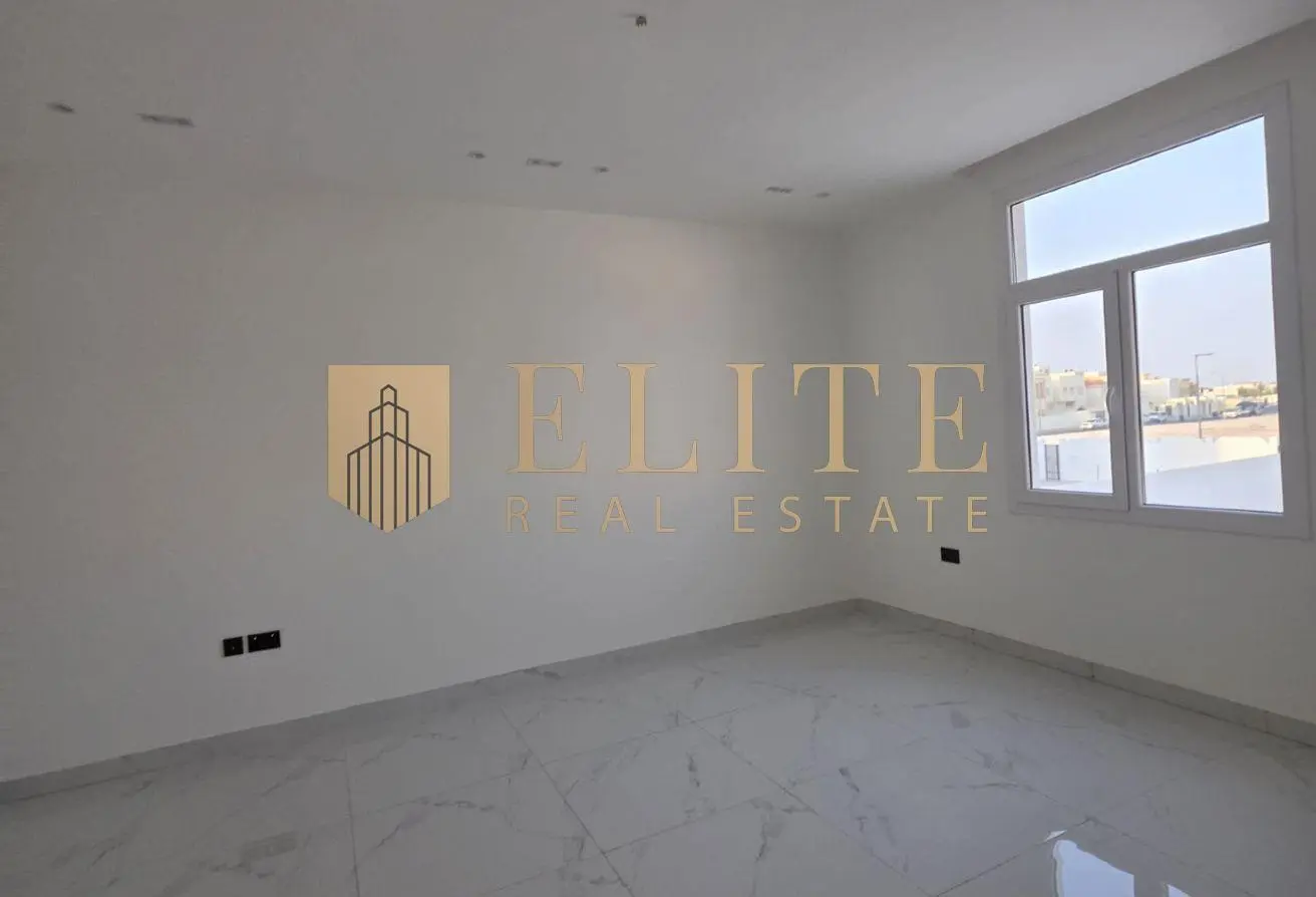 62128371 - Property Main Image