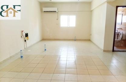 Apartment - 2 - 2 for rent in Al Mansoura - Al Mansoura - Doha