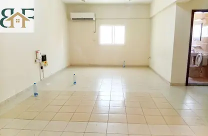 Apartment - 2 Bedrooms - 2 Bathrooms for rent in Al Mansoura - Al Mansoura - Doha