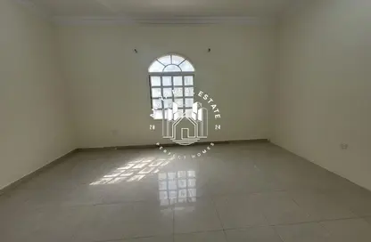 فيلا - 1 حمام للايجار في الغرافة - الغرافة - الدوحة