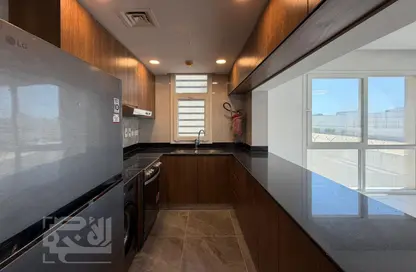 Apartment - 3 Bedrooms - 4 Bathrooms for rent in Corniche Road - Corniche Road - Doha