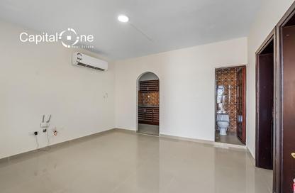 Apartment - 2 Bedrooms - 2 Bathrooms for rent in Bu Hamour Street - Abu Hamour - Doha Apartment - 2 Bedrooms - 2 Bathrooms for rent in Bu Hamour Street - Abu Hamour - Doha