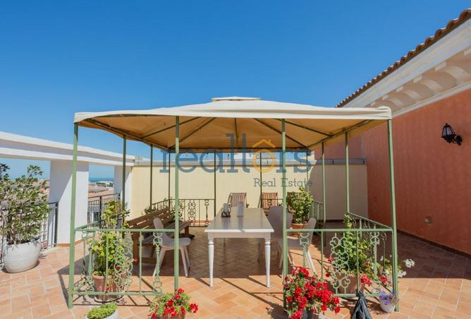 57514104 - Property Image 2