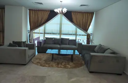 Apartment - 3 Bedrooms - 5 Bathrooms for rent in Zig Zag Tower B - Zig Zag Towers - West Bay - Doha