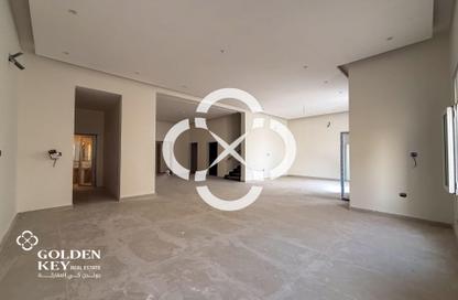 Villa - 7 - 7 for sale in Izghawa - Izghawa - Doha