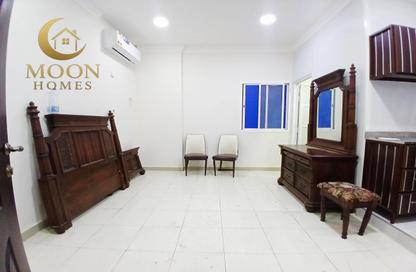 Apartment - Studio - 1 Bathroom for rent in Muntazah 7 - Al Muntazah - Doha