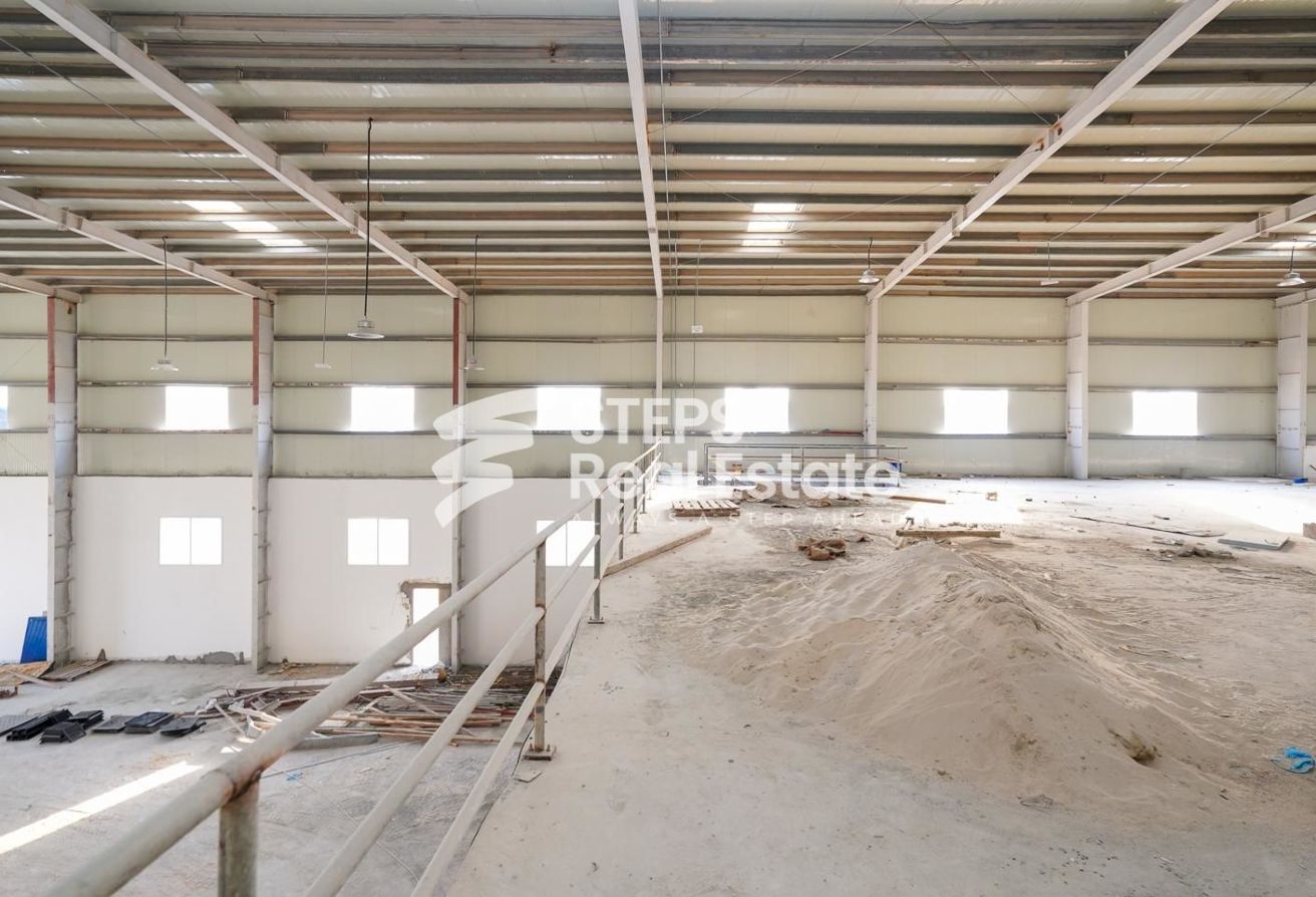 Steel Workshop with Rooms for Rent