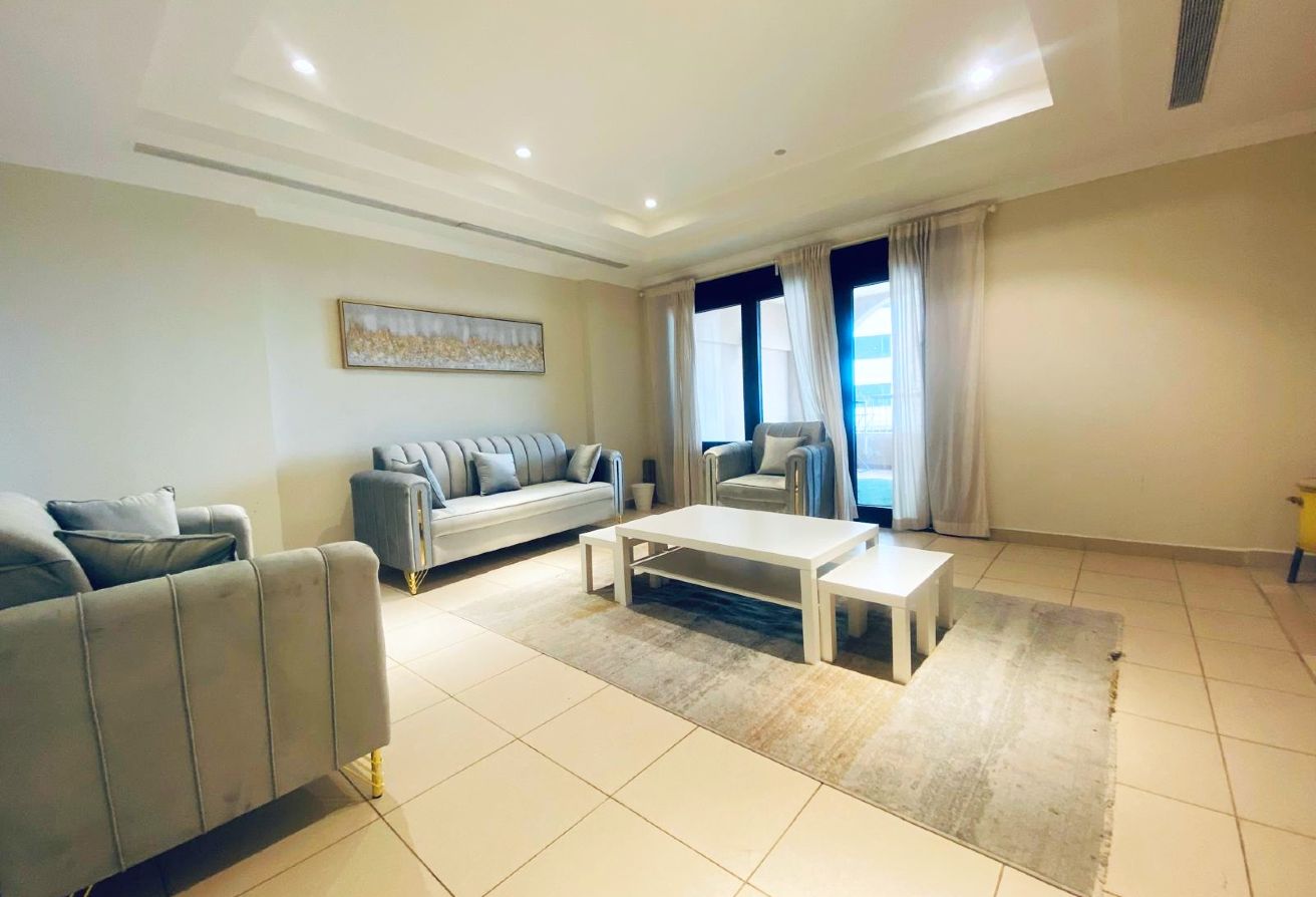 Beautiful 2 BHK Sea View flat with balcony