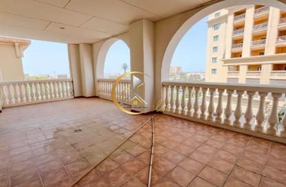 Apartment - 1 Bedroom - 2 Bathrooms for rent in Tower 14 - Porto Arabia - The Pearl Island - Doha