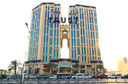 Apartment - 1 Bedroom - 2 Bathrooms for sale in Bin Al Sheikh Towers - Al Mirqab Al Jadeed - Doha