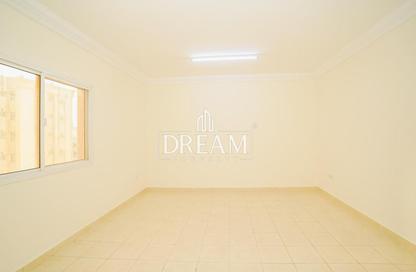 Apartment - 2 Bedrooms - 1 Bathroom for rent in C-Ring - Doha