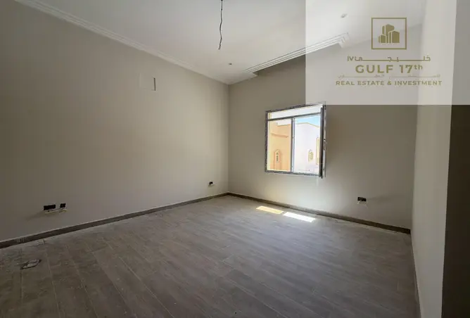 57085646 - Property Image 3