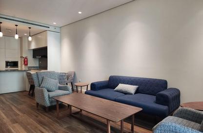 Apartment - 2 Bedrooms - 4 Bathrooms for rent in Floresta Gardens - Floresta Gardens - The Pearl Island - Doha