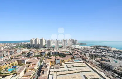 Apartment - 1 Bedroom - 2 Bathrooms for rent in Tower 22 - Porto Arabia - The Pearl Island - Doha