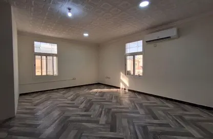 شقة - غرفة نوم - 1 حمام للايجار في منطقة مويثر - الدوحة