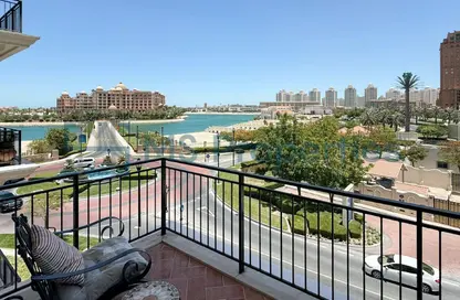 Apartment - 1 Bedroom - 2 Bathrooms for sale in Carnaval - Qanat Quartier - The Pearl Island - Doha