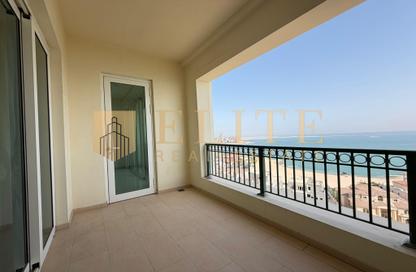 Apartment - 2 Bedrooms - 3 Bathrooms for rent in Viva West - Viva Bahriyah - The Pearl Island - Doha