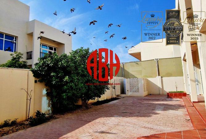 1002602 - Property Image 2