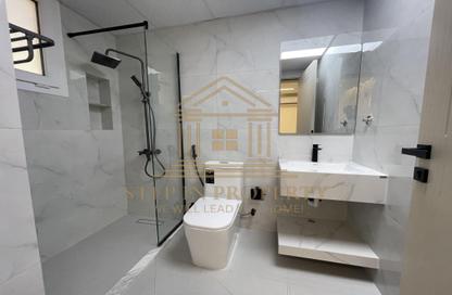 Apartment - 2 Bedrooms - 3 Bathrooms for rent in Bin Omran 35 - Fereej Bin Omran - Doha