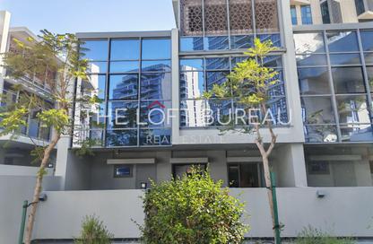 Townhouse - 3 Bedrooms - 4 Bathrooms for sale in Seef Lusail - Lusail City - Lusail