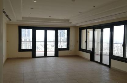 Apartment - 3 Bedrooms - 4 Bathrooms for sale in Marina Gate - Porto Arabia - The Pearl Island - Doha