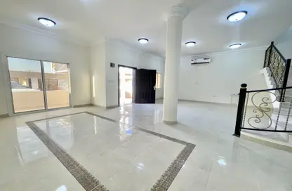 Apartment - 5 Bedrooms - 4 Bathrooms for rent in Ain Khaled Villas - Ain Khaled - Doha