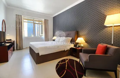 Hotel Apartments - 2 Bedrooms - 3 Bathrooms for rent in West Bay Tower - West Bay - West Bay - Doha