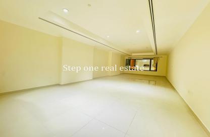Apartment - Studio - 1 Bathroom for rent in Tower 14 - Porto Arabia - The Pearl Island - Doha